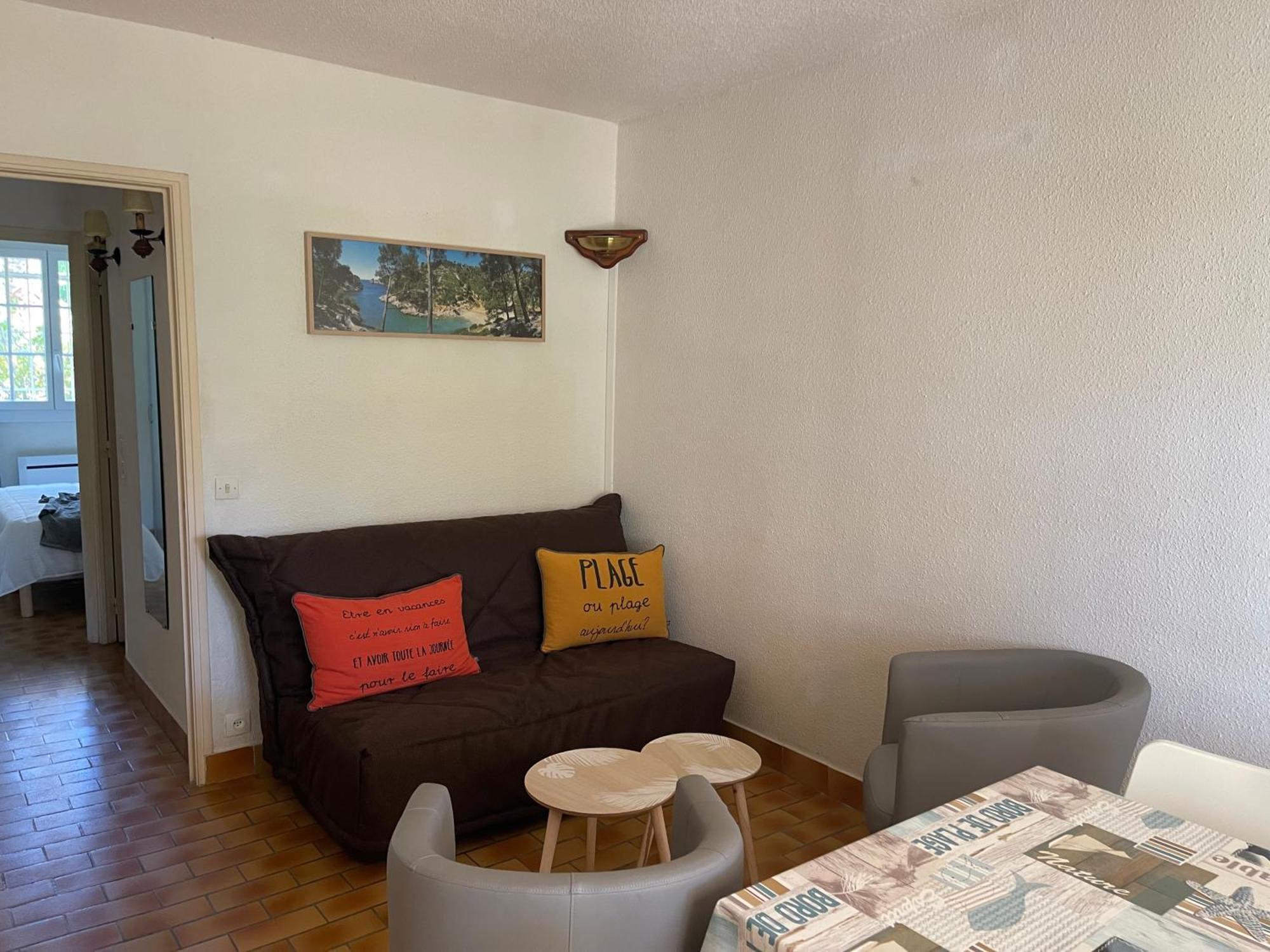 Appart-st Cyr Sur Mer-la Madrague-4pers-parking Apartment *